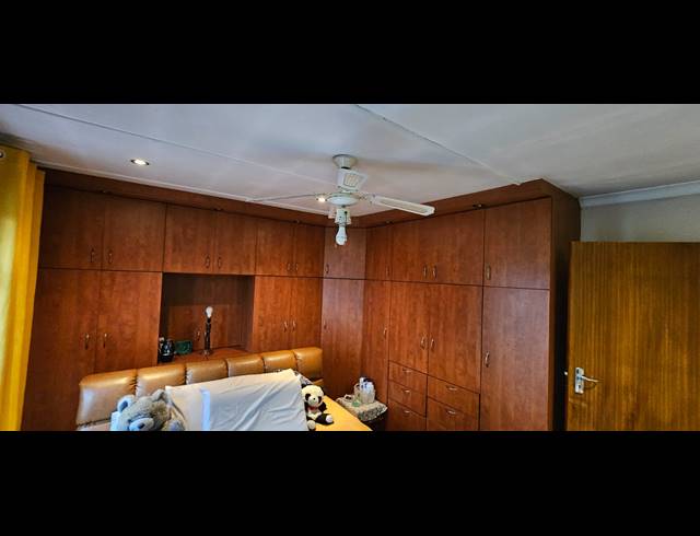 3 BEDROOM HOUSE FOR SALE IN MARBURG